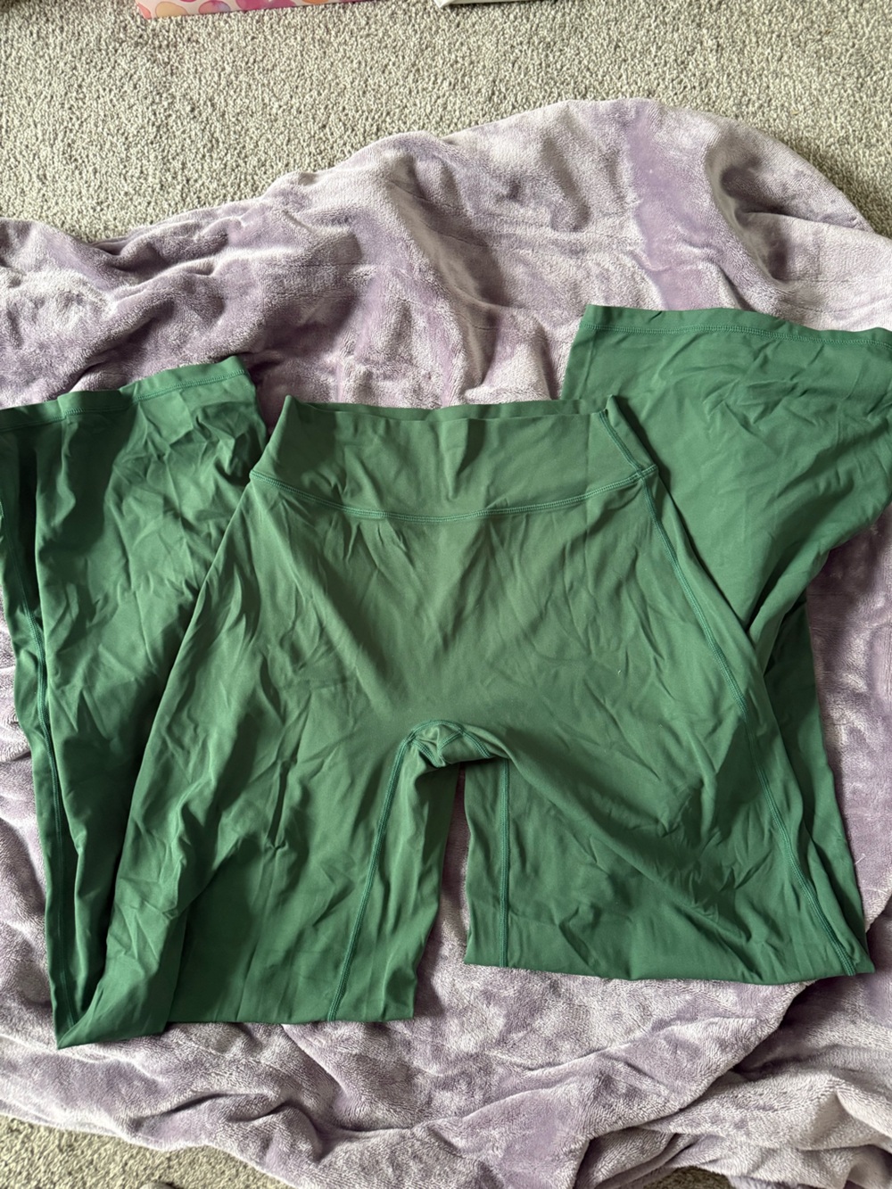 Women’s Forest Green Lightweight leggings.